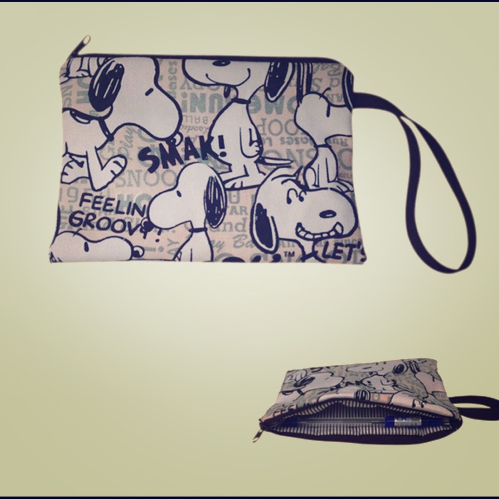 Snoopy canvas wristlet cosmetic bag